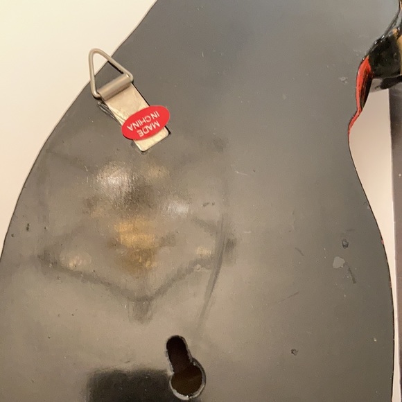 Parrot wall hanging approximately 27 inches in length - Picture 7 of 7